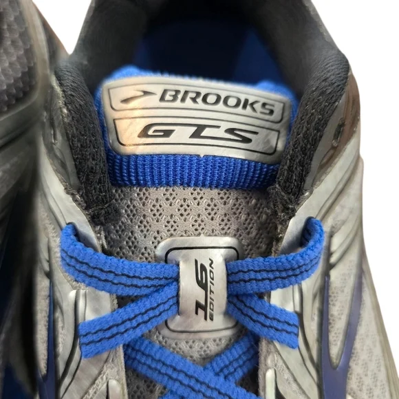 Brooks Adrenaline GTS 16 Men’s Running Shoes Gray Blue Size 10 Extra Wide (4E)